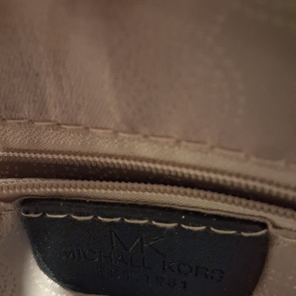 Michael Kors Black and Gold Women's Bag - Picture 5 of 6